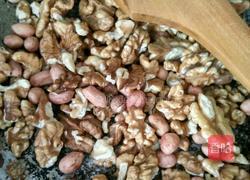 核桃红糖糖馅的做法图解1