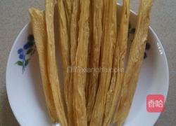 腐竹红枣甜汤的做法图解1