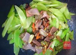 莴笋炒腊肉的做法图解6