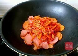 桔梗炒香肠的做法图解4