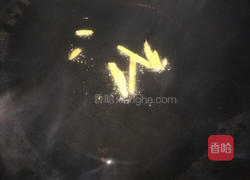 芹菜炒黄豆芽的做法图解5