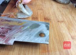 蒜蓉粉丝蒸大虾的做法图解4