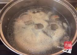 萝卜炖排骨的做法图解1