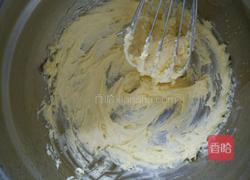 奶香果酱酥饼的做法图解2