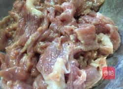 荸荠炒肉的做法图解3