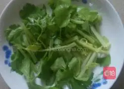 Illustration of how to cook fish with enoki mushrooms 4