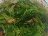 菠菜炒肉的做法[图]