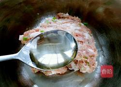 香菇糯米珍珠丸子的做法图解5