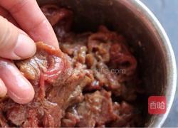 洋葱蚝油牛肉的做法图解2