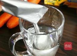 鲜榨胡萝卜橙汁的做法图解5