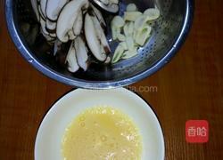 香菇蛋花汤的做法图解2