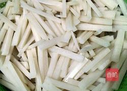 大蒜炒年糕的做法图解3