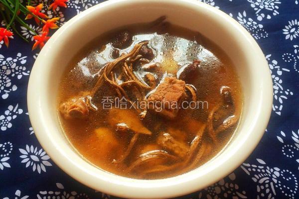 茶树菇排骨汤