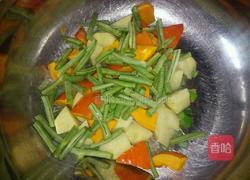 $为女王做道菜$南瓜土豆烩豆角的做法图解5