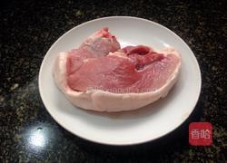 藕香狮子头的做法图解1