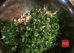 香菇青菜猪肉饺的做法图解1