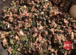 香菇青菜猪肉饺的做法图解3