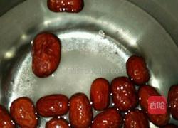 牛奶红枣羹的做法图解1