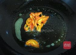 红椒炒韭菜的做法图解3