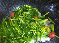 红椒炒韭菜的做法图解5