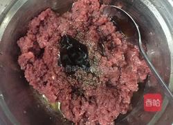 窩蛋免治牛肉饭的做法图解2