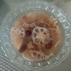 红枣红豆银耳莲藕汤的做法[图]