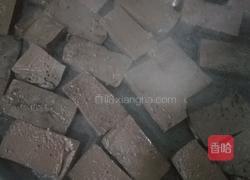 蚝油血豆腐的做法图解2