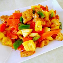 菠萝咕噜肉的做法[图]