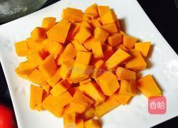 南瓜炒鸡胸肉的做法图解2