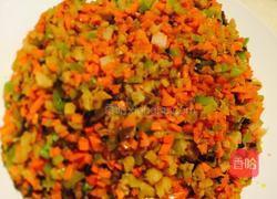 胡萝卜炒火腿肠的做法图解6