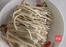 凉拌豆皮的做法图解2