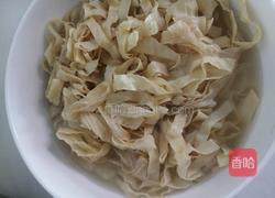 豆花炒蒜苗的做法图解1