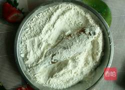 干炸小黄鱼的做法图解3