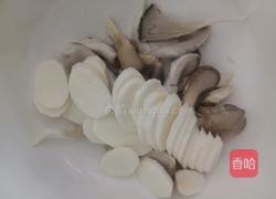 铁棍山药平菇鸡蛋汤的做法图解1