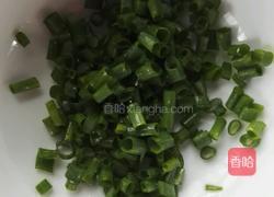 包菜炒泡面的做法图解4