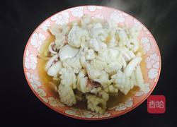 洋葱青椒鱿鱼花的做法图解4