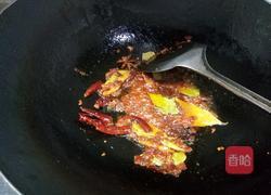 胡萝卜烧牛腩的做法图解5