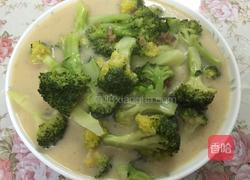 奶油蘑菇西兰花的做法图解3