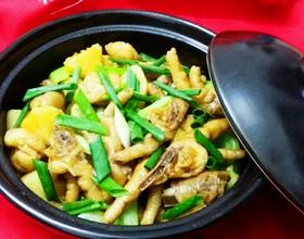 豆腐泡土豆鸡爪煲[图]