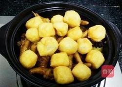 豆腐泡土豆鸡爪煲的做法图解12
