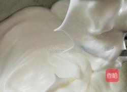 戚风杯子蛋糕的做法图解9