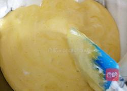 戚风杯子蛋糕的做法图解11