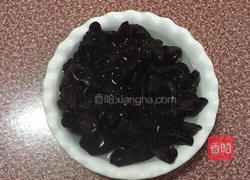 凉拌木耳的做法图解1