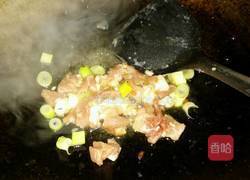 秀珍菇炒肉的做法图解3