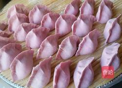 火龙果皮饺子的做法图解2