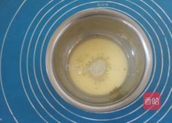 美人纹蛋糕卷的做法图解3