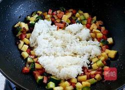 咖喱苹果炒饭的做法图解9