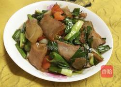 大蒜炒腊肉的做法图解11