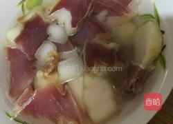 大蒜炒腊肉的做法图解3