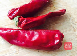 糖醋香肠蒜苔的做法图解4